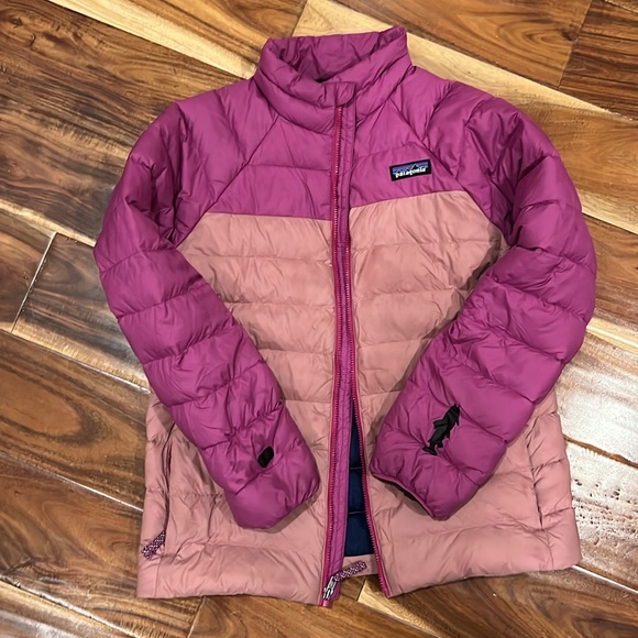 Patagonia Kid's Down Sweater Size Medium (10), Color Amaranth Pink - Picture 2 of 9
